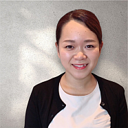 髙松 悠里